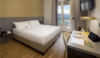 1 queensize-bett, meerblick, terrasse