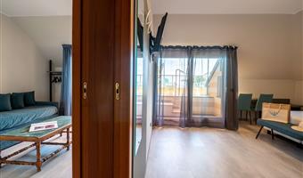 suite - 1 queensize-bett, zwei schlafzimmer, sofabett für eine person, zwei balkone, sea view, wohnzimmer, 2 badezimmer