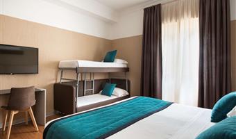 1 kingsize-bett 1 etagenbett, nichtraucher, familienzimmer, pc safe, wasserkocher