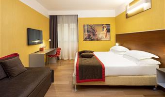 1 kingsize-bett 1 etagenbett, nichtraucher, familienzimmer, pc safe, wasserkocher