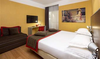 1 kingsize-bett 1 etagenbett, nichtraucher, familienzimmer, pc safe, wasserkocher