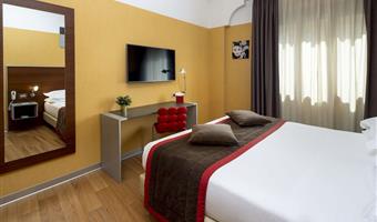 1 kingsize-bett, nichtraucher, comfort zimmer, wi-fi, pc safe, wasserkocher