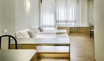 1 queensize 2 einzelbetten, standardzimmer