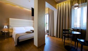 1 queensize-bett, deluxe-zimmer, balkon, espressomaschine, wi-fi