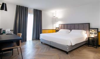 1 queensize-bett, deluxe