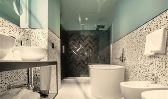 1 queensize-bett, deluxe