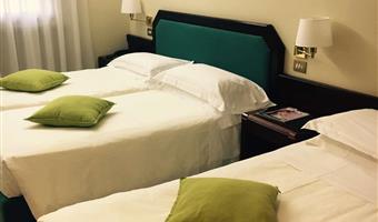 1 queensize- und 1 einzelbett, standardzimmer