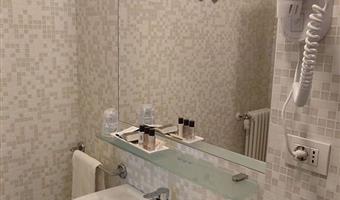 1 queensize-bett, classic zimmer, einzelbetten auf anfrage