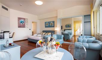 suite 60qm - 1 kingsize-bett, 1 doppelbett, 1 sofabett, meerblick, terrasse,  2 badezimmer, nichtraucher