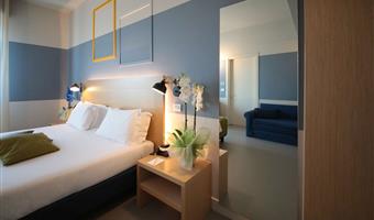 1 kingsize-bett, 1 einzelbett, dreibettzimmer