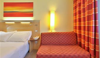 1 queensize-bett, double sofabed, familienzimmer