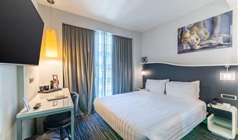 1 doppelbett, kleines zimmer, französisches bett, wi-fi, kaffeemaschine und wasserkocher, bademantel und hausschuhe