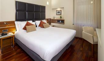 1 queensize-bett, junior-suite, lounge-bereich