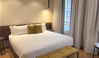 1 kingsize-bett, comfort zimmer, auf wunsch kann das zimmer auch mit zwei einzelbetten ausgestattet werden