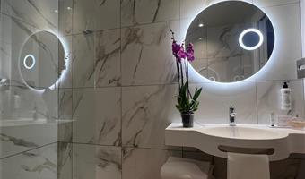 1 kingsize-bett, comfort zimmer, auf wunsch kann das zimmer auch mit zwei einzelbetten ausgestattet werden