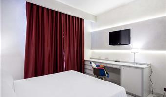 suite - 1 queensize-bett, nichtraucher, separates gebäude, wohnbereich, sofabett, 2 fernseher mit flachbildschirm