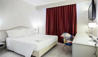 suite - 1 queensize-bett, nichtraucher, separates gebäude, wohnbereich, sofabett, 2 fernseher mit flachbildschirm