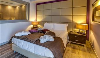 1 queensize-bett, nichtraucher, royal suite, minibar, jacuzzi-whirlpool, balkon, tv 43
