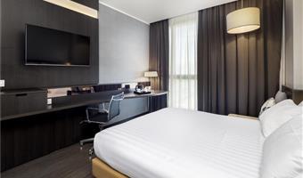 1 queensize- und 1 einzelbett, nichtraucher, standardzimmer, kostenloser drahtloser internetzugang