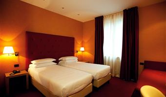 1 kingsize-bett, sofabett, klassisches dreibettzimmer