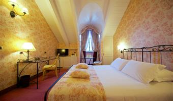 1 kingsize-bett, nichtraucher, deluxe-zimmer, bademantel und pantoffeln