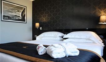 1 queensize-bett, comfort zimmer, einzelbetten auf anfrage