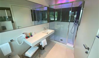 2 einzelbetten, superior-zimmer, bad mit fenster