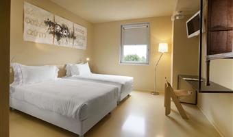 1 kingsize-bett und 1 einzelbett für ein kind bis 12 jahre, nichtraucherzimmer, standardzimmer, dusche