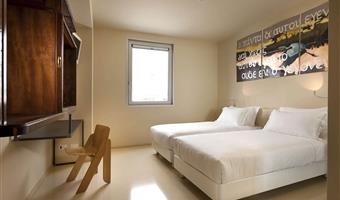 1 kingsize-bett und 1 einzelbett für ein kind bis 12 jahre, nichtraucherzimmer, standardzimmer, dusche