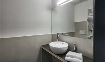 1 queensize-bett, nichtraucher, standardzimmer