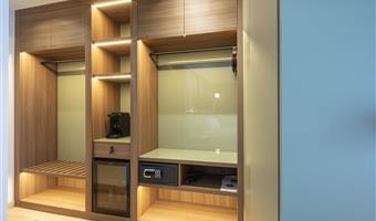 1 queensize-bett, nichtraucher, junior-suite, sofabett, balkon, kostenloses parken im parkhaus, kostenlose whirlpool-nutzung