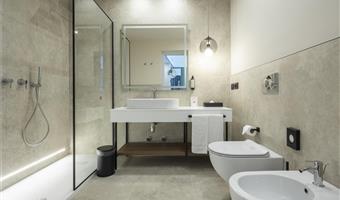 1 queensize-bett, nichtraucher, junior-suite, sofabett, balkon, kostenloses parken im parkhaus, kostenlose whirlpool-nutzung