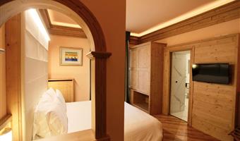 1 queensize-bett, nichtraucher, standardzimmer, balkon, bergblick