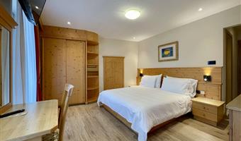 1 queensize-bett, nichtraucher, comfort zimmer, balkon, bergblick