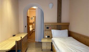 2 einzelbetten, nichtraucher, standardzimmer, balkon, bergblick