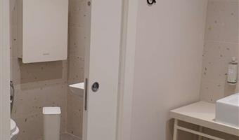 1 queensize- und 1 einzelbett, nichtraucher, comfort zimmer, auf wunsch kann das zimmer auch mit zwei einzelbetten ausgestattet werden