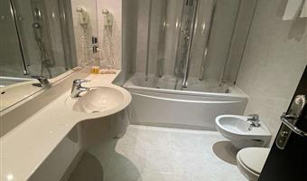 1 kingsize-bett, nichtraucher, balkon