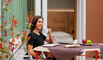 1 queensize-bett, nichtraucher, superior-zimmer, terrasse, blick auf den garten