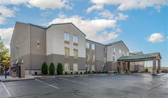 hotel in russellville 01114 f
