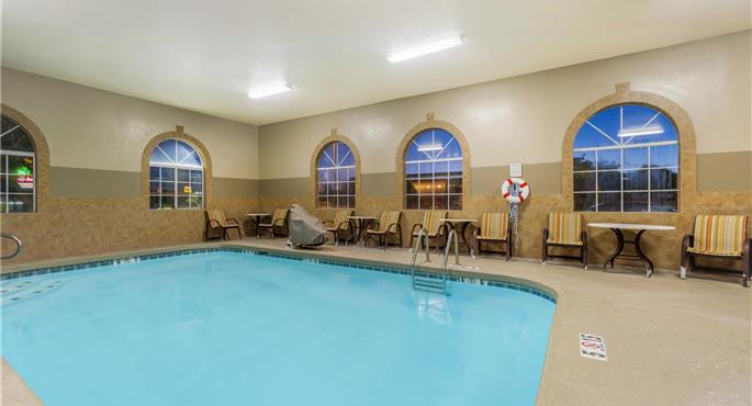 Pool of the Best Western Plus Winslow Inn - Winslow - 03151