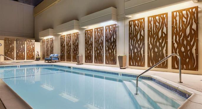 Pool of the Best Western Plus Bayside Inn - San Diego - 05362