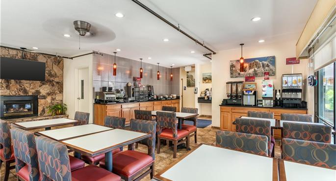 Restaurant of the Best Western Plus Sonora Oaks Hotel & Conference Center - Sonora - 05408