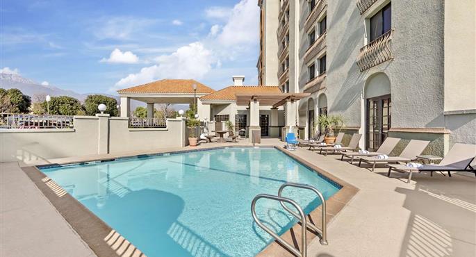 Pool of the Best Western Plus Heritage Inn Ontario Rancho Cucamonga - Rancho Cucamonga - 05512