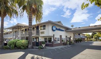 Exterior of the Best Western Shadow Inn - Woodland - 05558