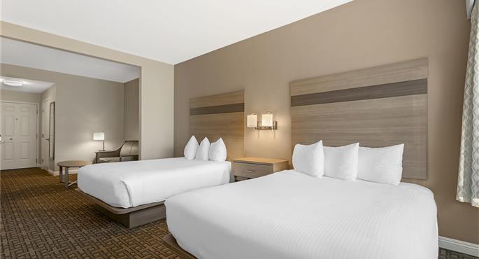 Suite of the Best Western Kettleman City Inn & Suites - Kettleman City - 05570