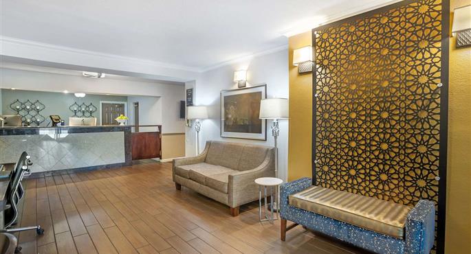 hotel in clovis 05575 f