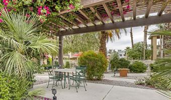 Amenities of the Best Western Plus Palm Desert Resort - Palm Desert - 05625