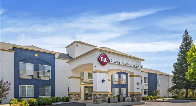 Exterior of the Best Western Plus Twin View Inn & Suites - Redding - 05683