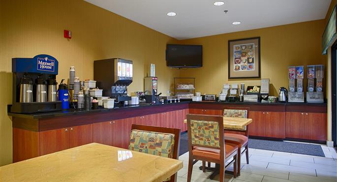 hotel in fresno 05687 f