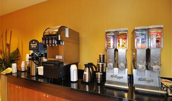 hotel in fresno 05687 f
